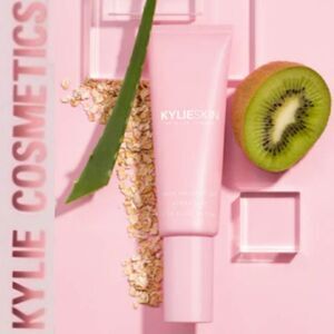 KYLIE SKIN Face Moisturizer
